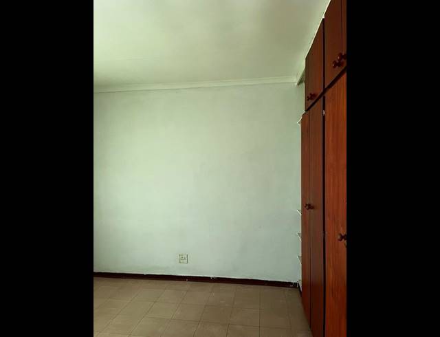 2 BEDROOM APARTMENT FOR SALE IN MMABATHO 2